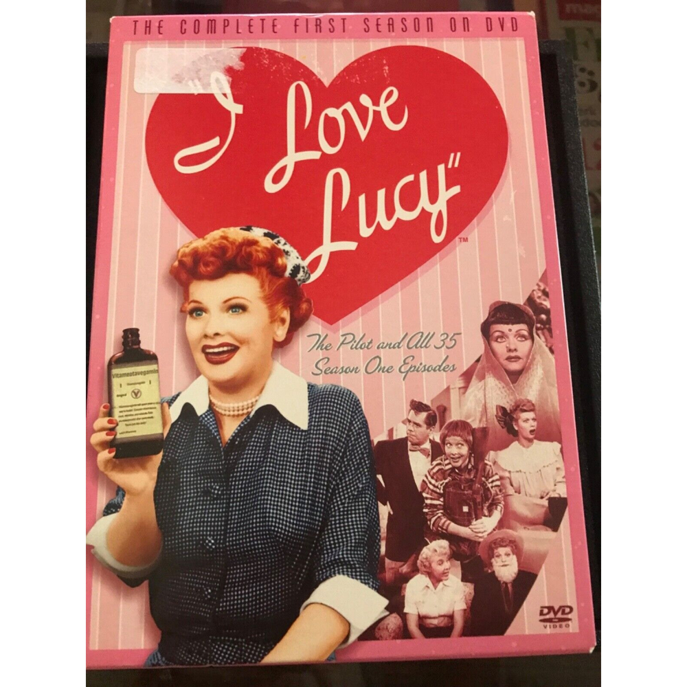 I Love Lucy Pilot & 35 Episodes of Season One - 7 Disc Collection